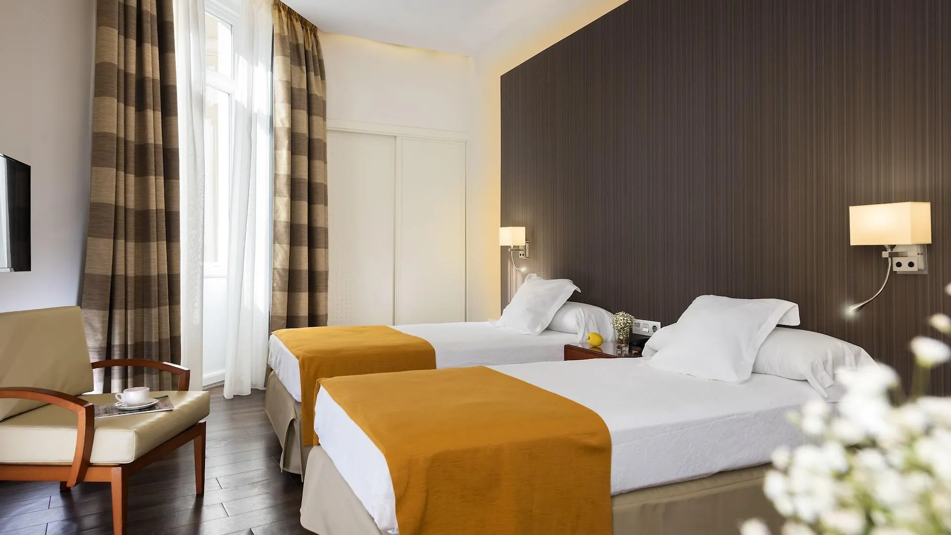 Hotel De Francia Y Paris カディス